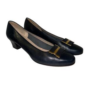 VINTAGE SALVATORE FERRAEGAMO classic black gold buckle pumps 7B